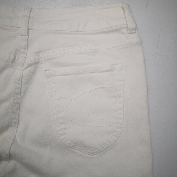 Chico's Platinum Ladies Size 0.5 Reg. (approx. size 6 US) White Bootcut Jeans - Picture 9 of 14